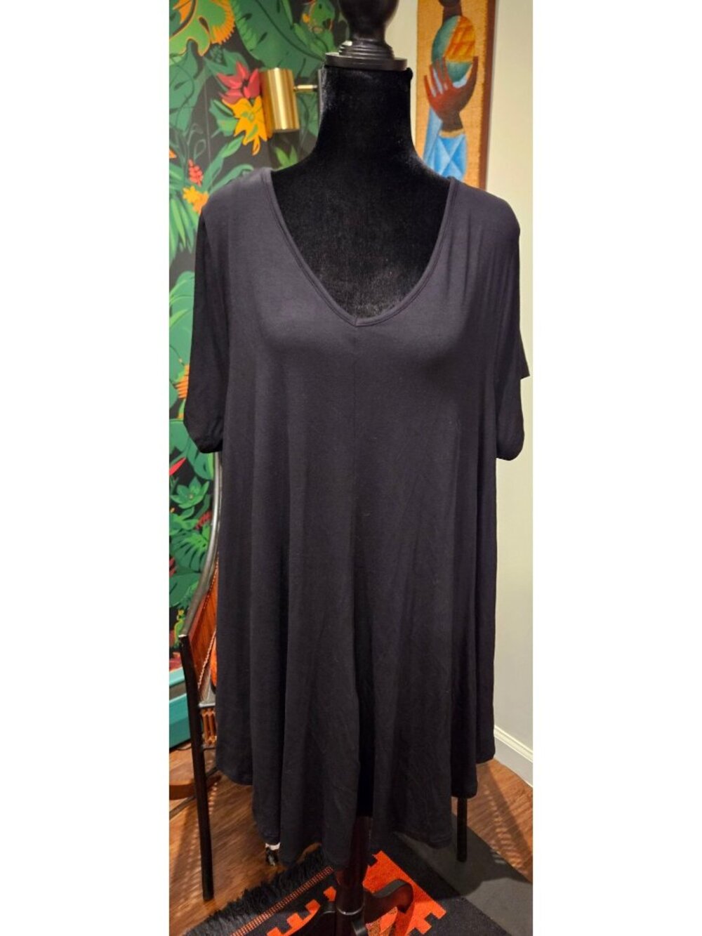 NEW Roamans Womens Black V-Neck Short Sleeve Tunic Top 1X 22/24 Rayon Blend